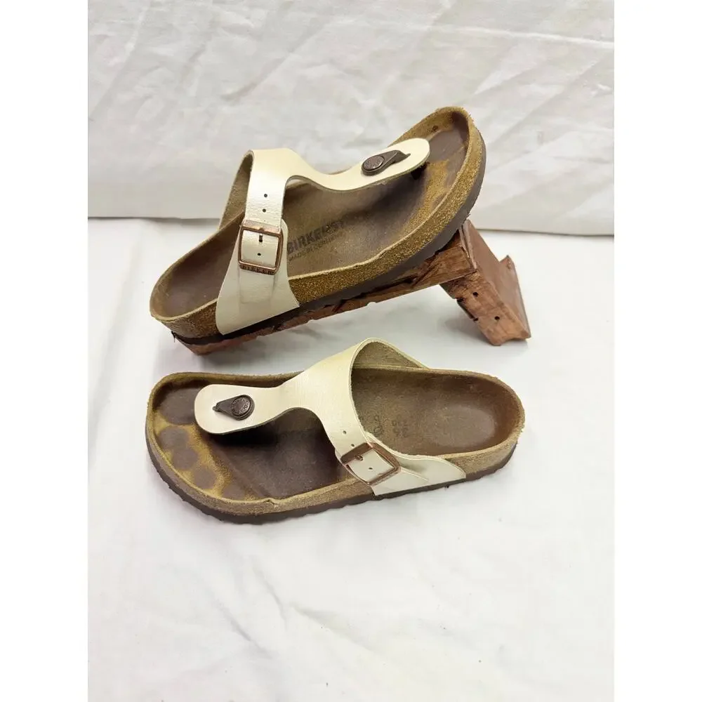 Birkenstock  thong sandals  women’s size 36/230LS 5/5.5 color beige have a flaw - Picture 2 of 13